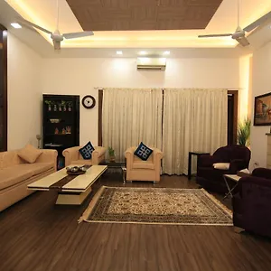 Apartment Avanti Tenantry-luxurious Service New Delhi