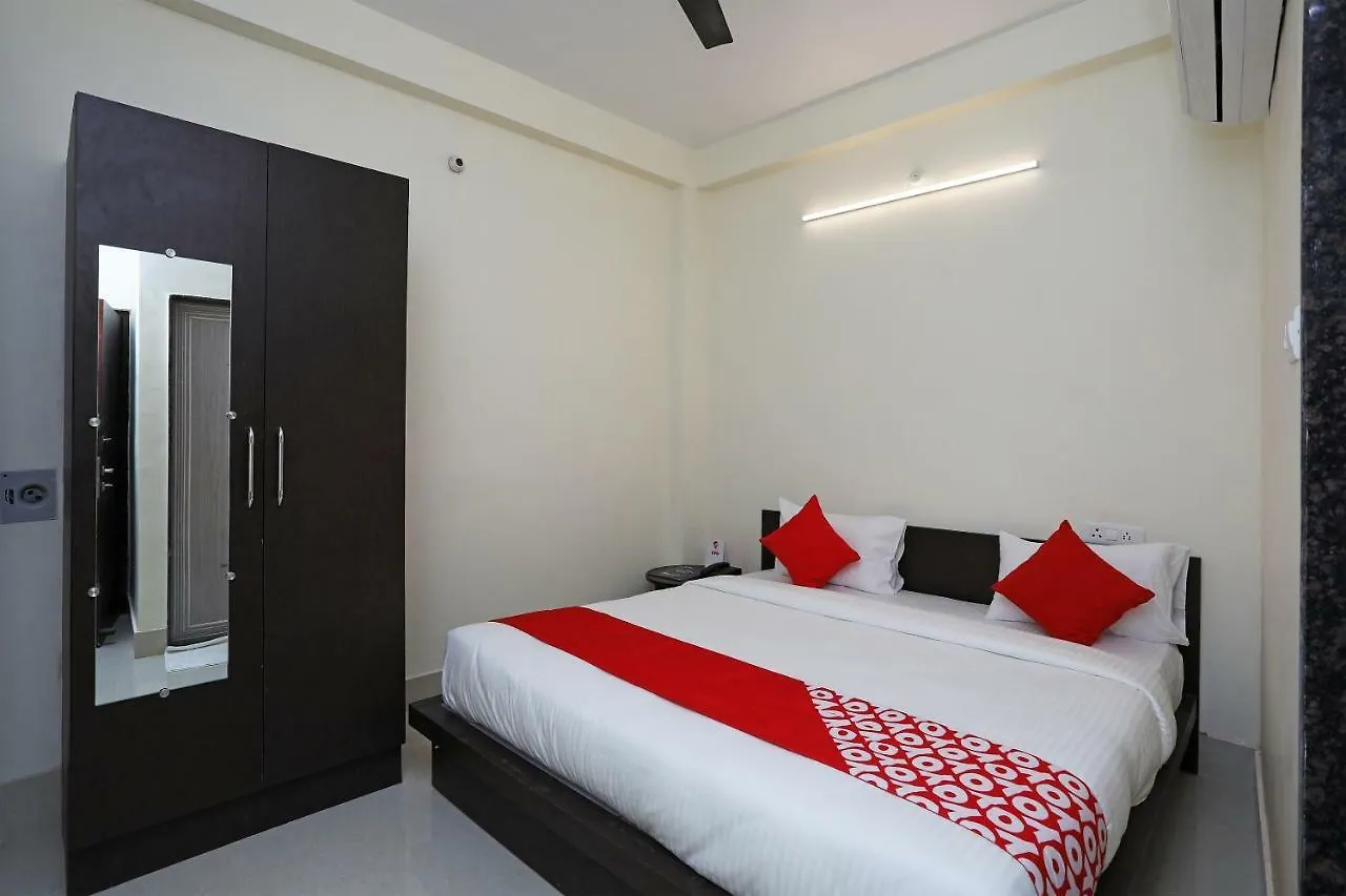 Oyo 16708 Sada Shiv Guest House Waranasi Indie