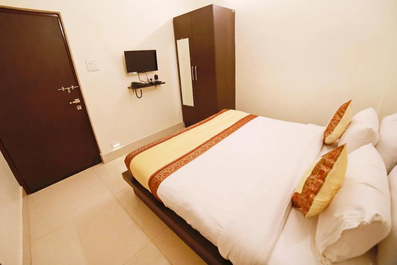 Oyo 16708 Sada Shiv Guest House Varanasi