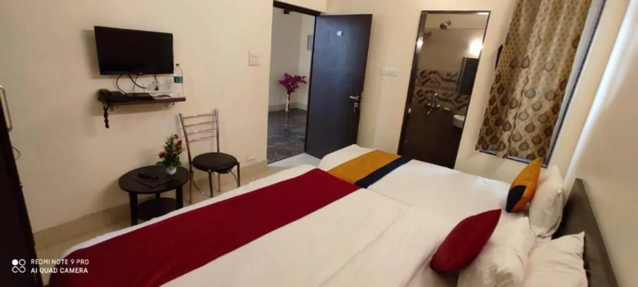 Oyo 16708 Sada Shiv Guest House Varanasi