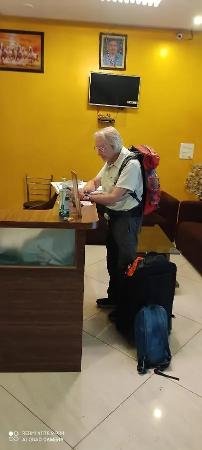 Oyo 16708 Sada Shiv Guest House Varanasi