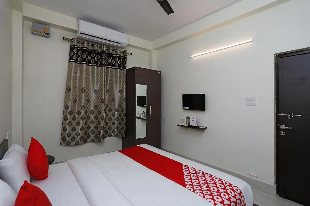 Oyo 16708 Sada Shiv Guest House Varanasi