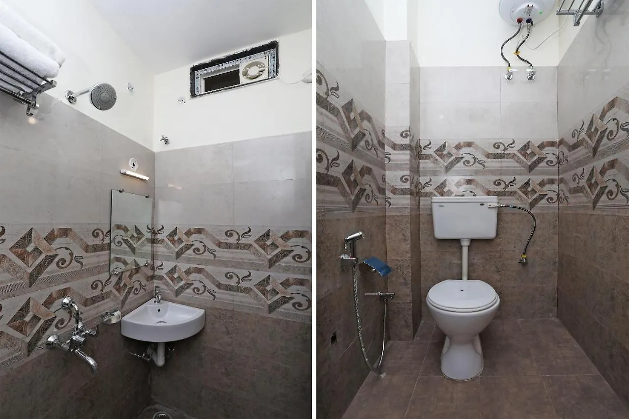 ***  Oyo 16708 Sada Shiv Guest House Varanasi India