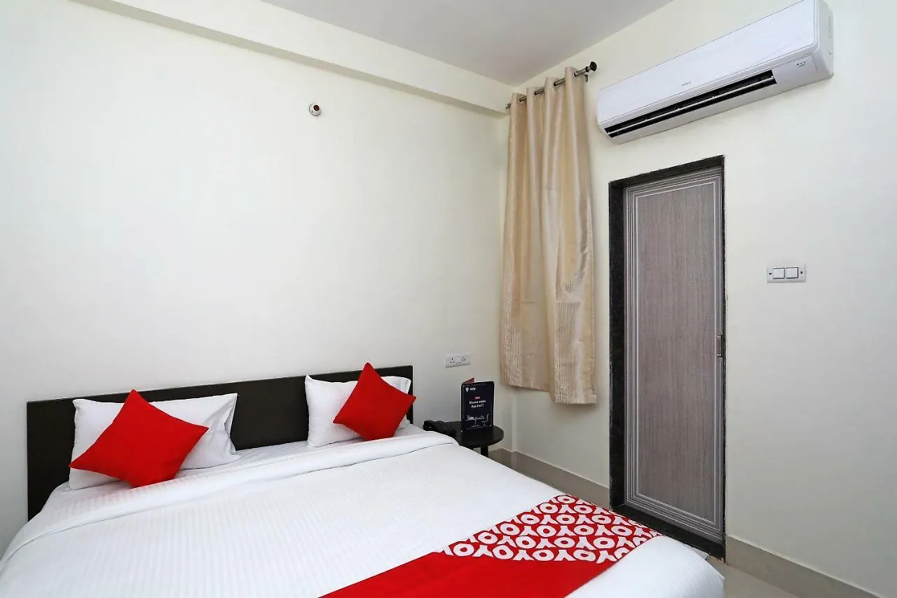 Oyo 16708 Sada Shiv Guest House Varanasi India