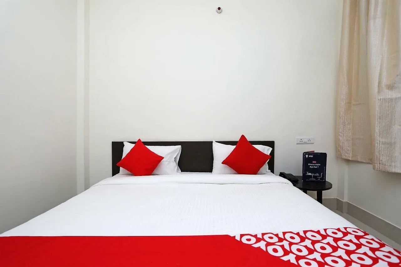 Oyo 16708 Sada Shiv Guest House Varanasi 3*,  India