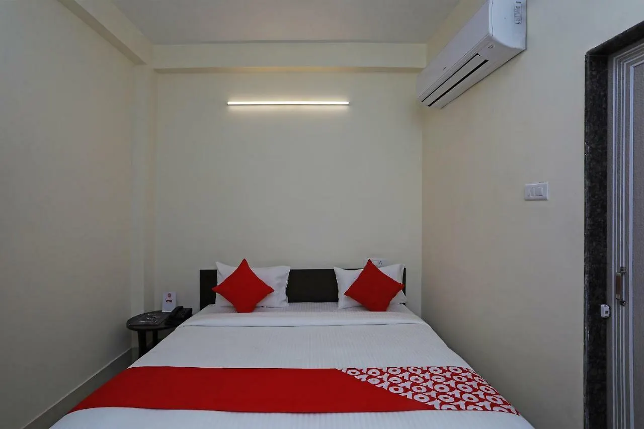 Oyo 16708 Sada Shiv Guest House Varanasi